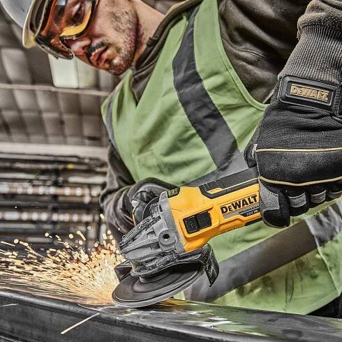 DeWalt DCG405H2T-QW 2x5Ah úhlová bruska PowerStack