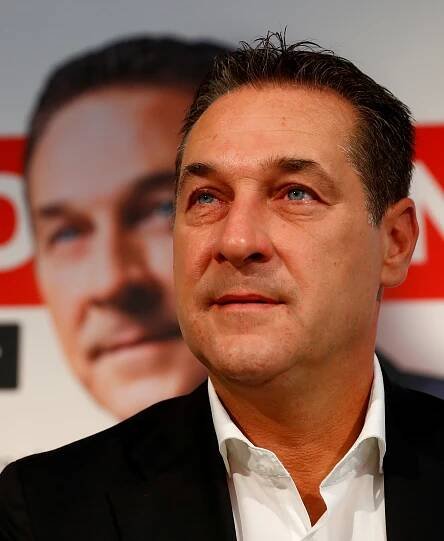 Omluví se a zaplatí. Šéf rakouské FPÖ Strache pyká za tvrzení o lživé televizi ORF
