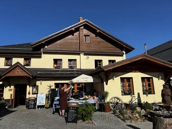 Od malé místnosti k vyhlášené pekárně, na Kvildě voní pečivo už 30 let