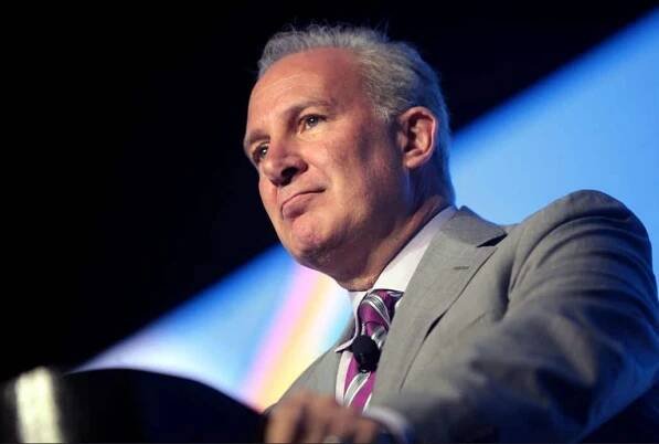 Peter Schiff se vysmívá nedávné BTC rally, večírek prý brzy skončí