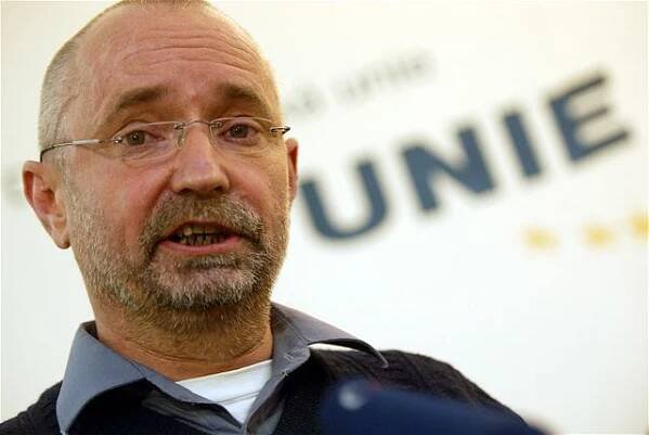 Vláda schválila nové velvyslance. Exšéf US-DEU Mareš míří do Kanady