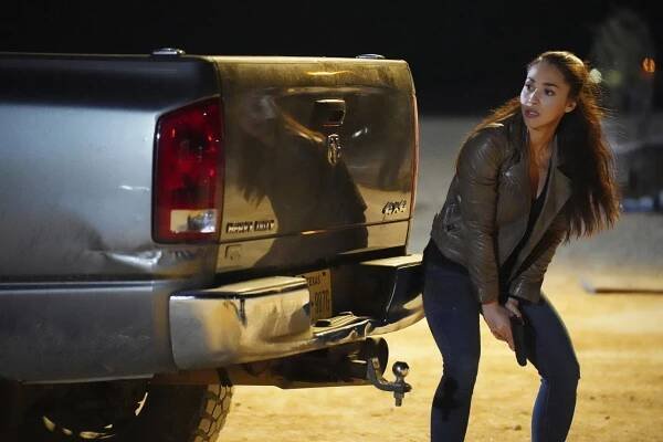 Walker - Tracks - Z filmu - Lindsey Morgan