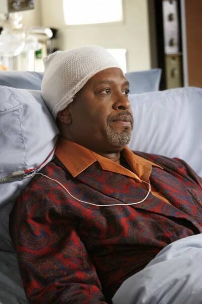 Chirurgové - Co je moc, to je moc - Z filmu - James Pickens Jr.