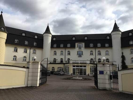 HOTELOVY RESORT SEN - Updated 2025 Prices & Hotel Reviews (Senohraby, Czech Republic)