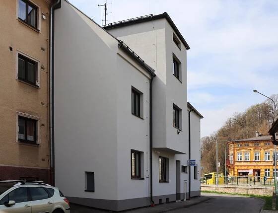 Policie ČR - Obvodní oddělení Police nad Metují foto 2
