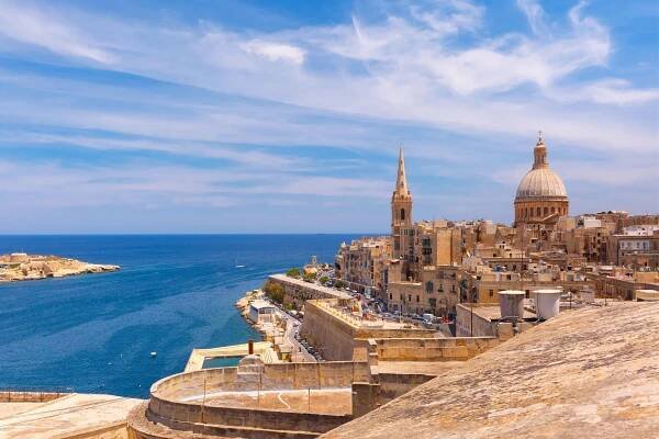 Prázdninové letenky z Prahy na Maltu – přímé lety s KM Malta Airlines