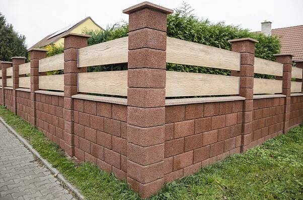 Betonová plotová tvárnice GARDELOT® sloupová 30x30