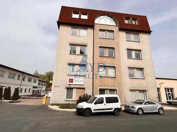 Velká kancelář v posledním patře budovy, Karlovy Vary – Stará Role | Loyd - reality, s. r. o.