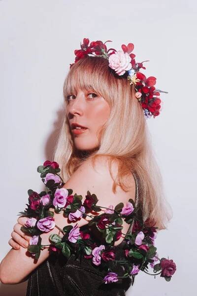 Pics — KATE-LOIS ELLIOTT