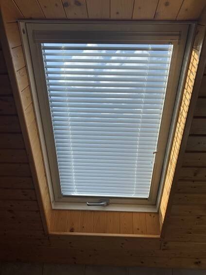Doplňky do střešních oken Velux,Roto,Fakro,Dakea - Žaluzie Králík