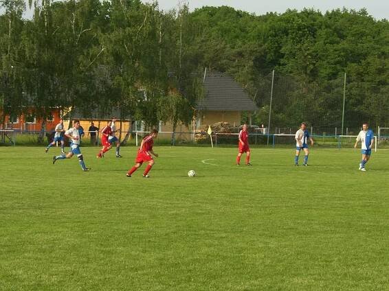 SPOLEK FOTBALISTŮ | zdetinzblizka.eu