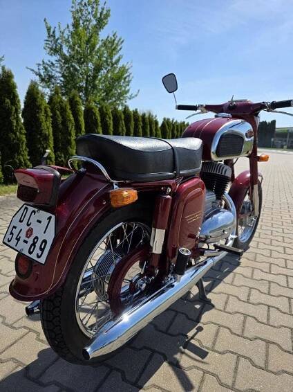Jawa 250/559