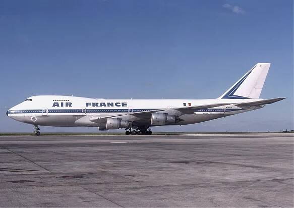Soubor:Air France Boeing 747-100 Gilliand.jpg