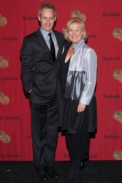 Soubor:Michael Gill and Jayne Atkinson 2014.jpg – Wikipedie