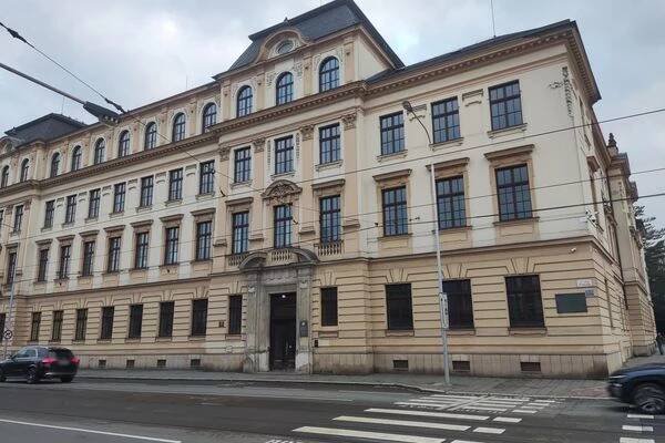 Univerzita Palackého v Olomouci - Katedra sociologie, andragogiky a kulturní antropologie Filozofické fakulty foto 1
