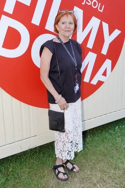 V civilním životě nosí Lenka Termerová oblečení, které je hlavně pohodlné. Na vysoké podpatky ji také neužije. 