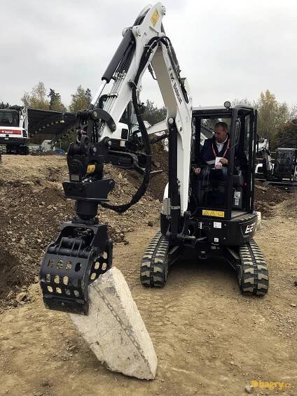 Bobcat E27 A-SAC: Recenze / Recenze / Články / bagry.cz - vše o stavebních strojích pro zemní práce