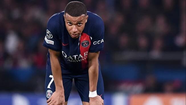 Mbappé nedostal od PSG výplatu a slíbené prémie. Do akce jdou právníci