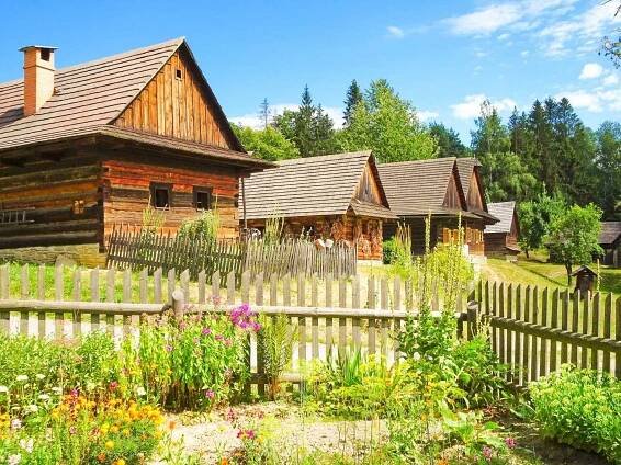 Letní dovolená Beskydy hory zážitků Apartmány Vila Věra Rožnov - Cestovní Kancelář A21 