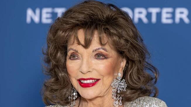 Joan Collins 'exuberates confidence' in mini-shorts at 92