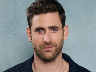 Haunting of Hill House star Oliver Jackson-Cohen: ‘I’ve played quite a lot of toxic men – it’s time to move on’
