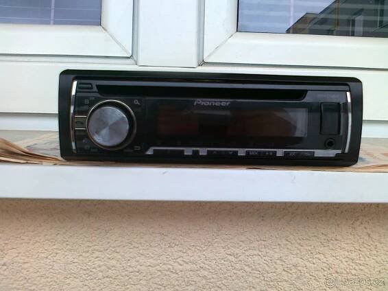 Prodám autorádio Pioneer-