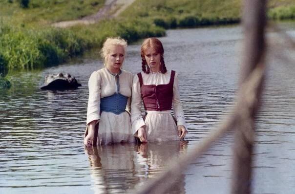 Sněženka a Růženka - Z filmu - Julie Jurištová, Katrin Martin