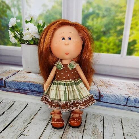 Mini doll Mia 9'' undressed or Dressed girl