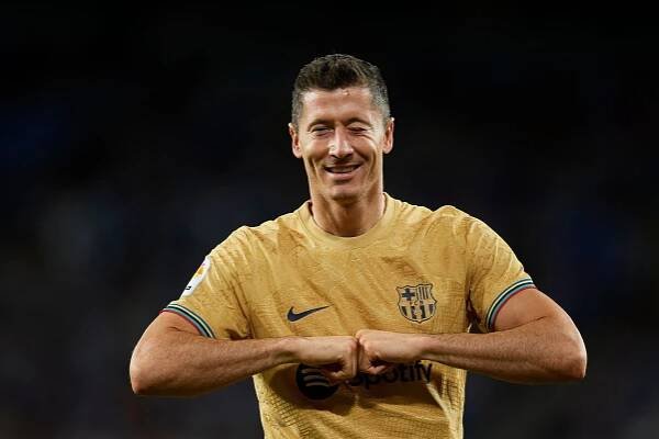 Villarreal obral Atlético Madrid o body, Lewandowski už pálí za Barcelonu