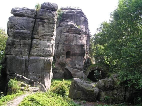 Skalní hrad