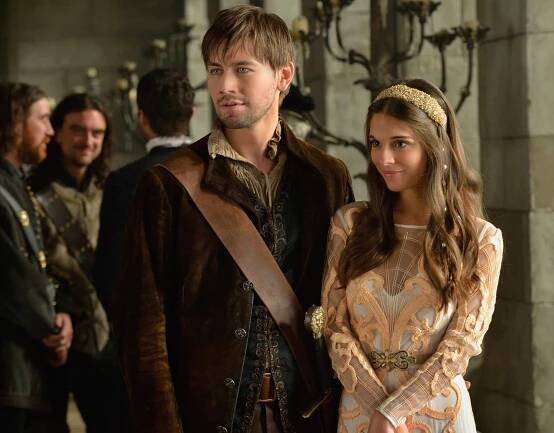 Království - Královské krve - Z filmu - Torrance Coombs, Caitlin Stasey