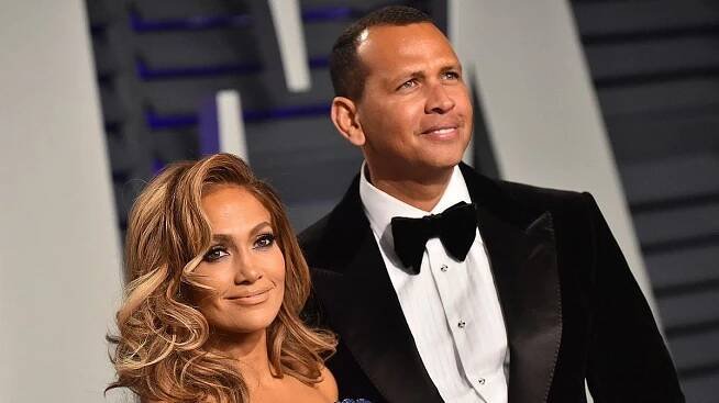 Takovou romantiku nezažila ani ve filmu: Zasnoubená Jennifer Lopez zveřejnila fotky ze dne, kdy se jí splnil sen - Super.cz