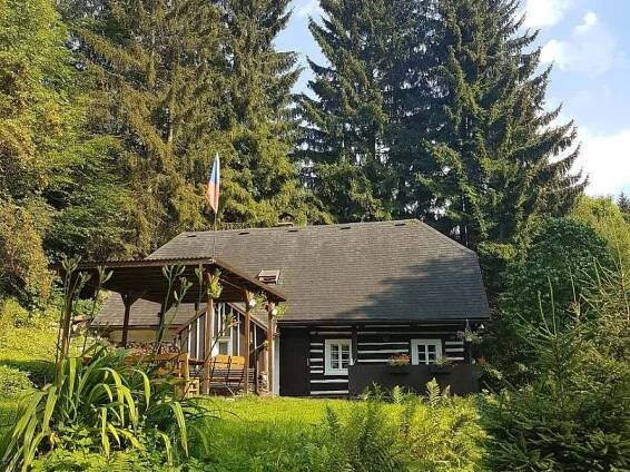 Chaloupka u lesa - foto 3