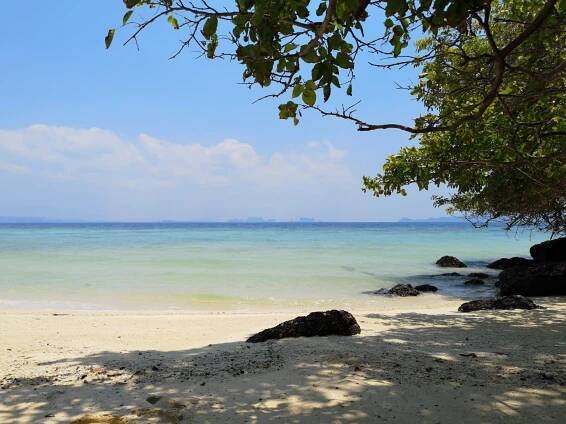 Private longtail trip to the beautiful island of Koh Kradan from Koh Lanta