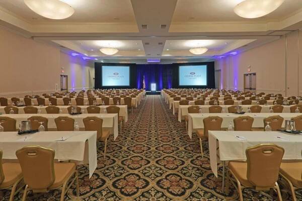 Crowne Plaza Hotel Mission Valley By Ihg San Diego Exterior photo