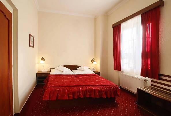 Agh Hotel Rožnov pod Radhoštěm Exteriér fotografie