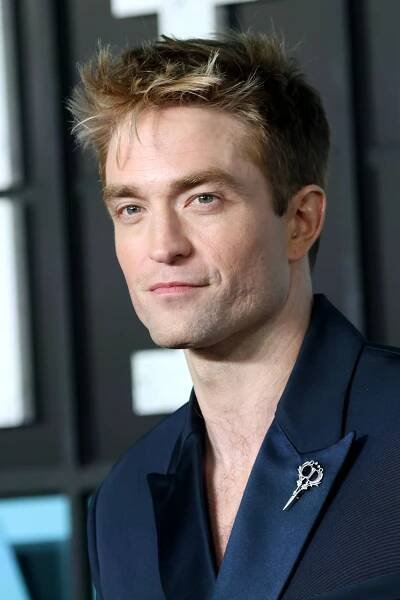 Robert Pattinson is bringing back '00s frosted tips