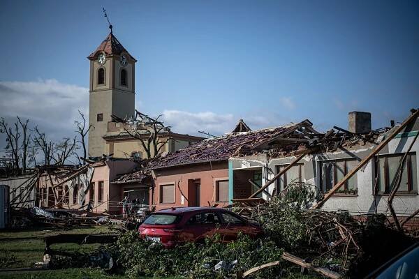 Jako ve válečné zóně, líčí trenér Lužic, odkud pochází i Kempný