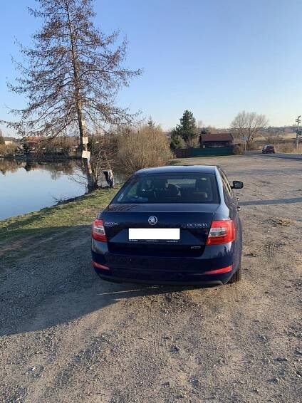 Bazar: prodej Škoda Octavia sedan Octavia III (3) 1.4 TSI G-TEC CNG 81kW manuál, ojeté, CNG, rok 2015, barva modrá - Portál