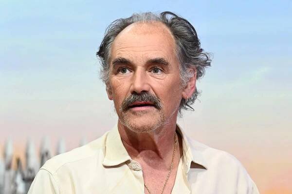 Mark Rylance joins fight to stop festivals turning London park into ‘prison camp’