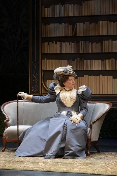kate-earnest