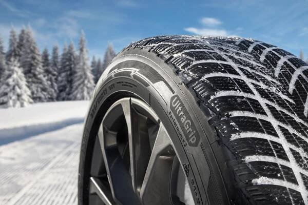 1 Goodyear UltraGrip Performance 3