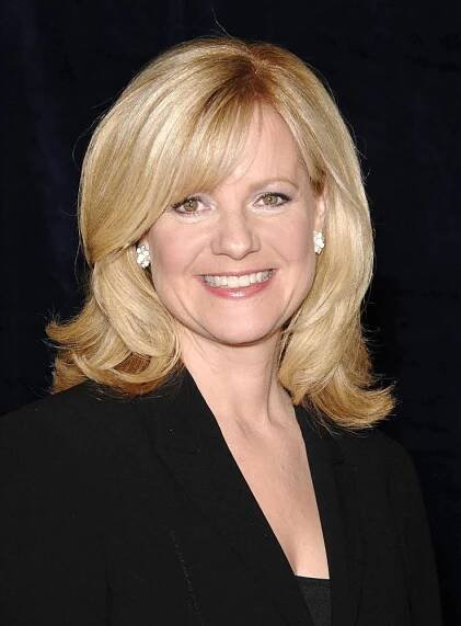 Bonnie Hunt - Actress, Comedian, Director, Host, Writer, Producer