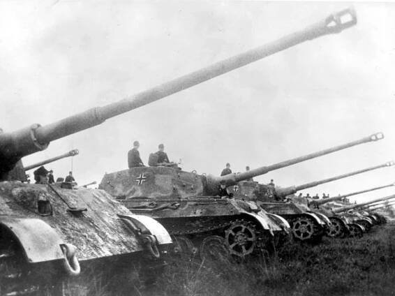 Labutí píseň Panzerwaffe. Před 75 lety se u „maďarského moře“ odehrály zásadní boje s nacisty