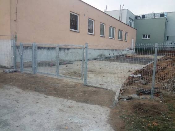 Průmyslové ploty (Svařované) – Stavba plotů – KM Exteriéry