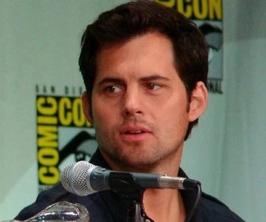 Kristoffer Polaha Biography - Facts, Childhood, Family Life & Achievements
