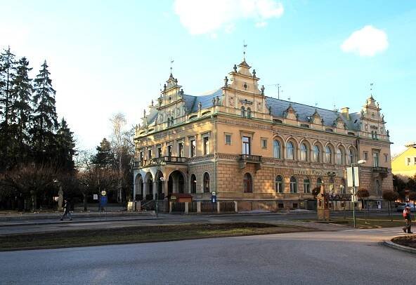 Lázeňský hotel (Lázně Bělohrad)