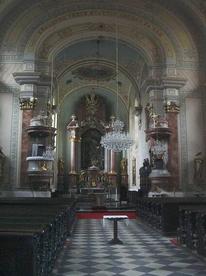 Soubor:Interiér kostela ve Vyškově.jpg – Wikipedie