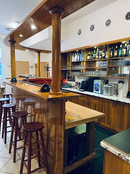 Vítejte v restauraci / baru U Martinů - U Martinů