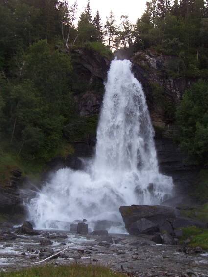 Vodopád Steinsdalsfossen - Vodopád